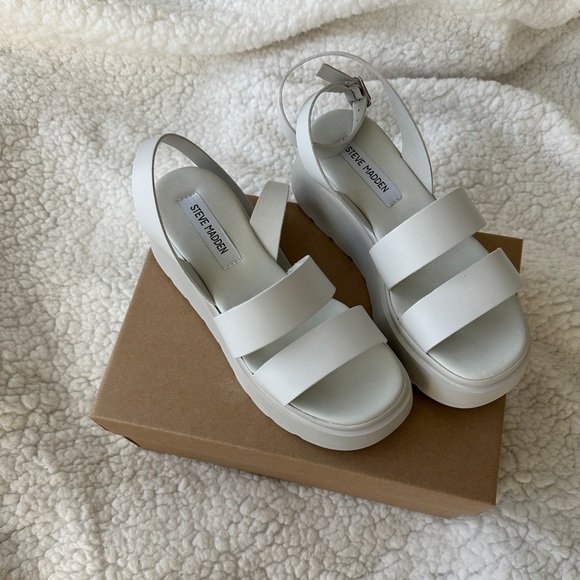 New Steve Madden White Sandals Size 8 - Picture 4 of 5